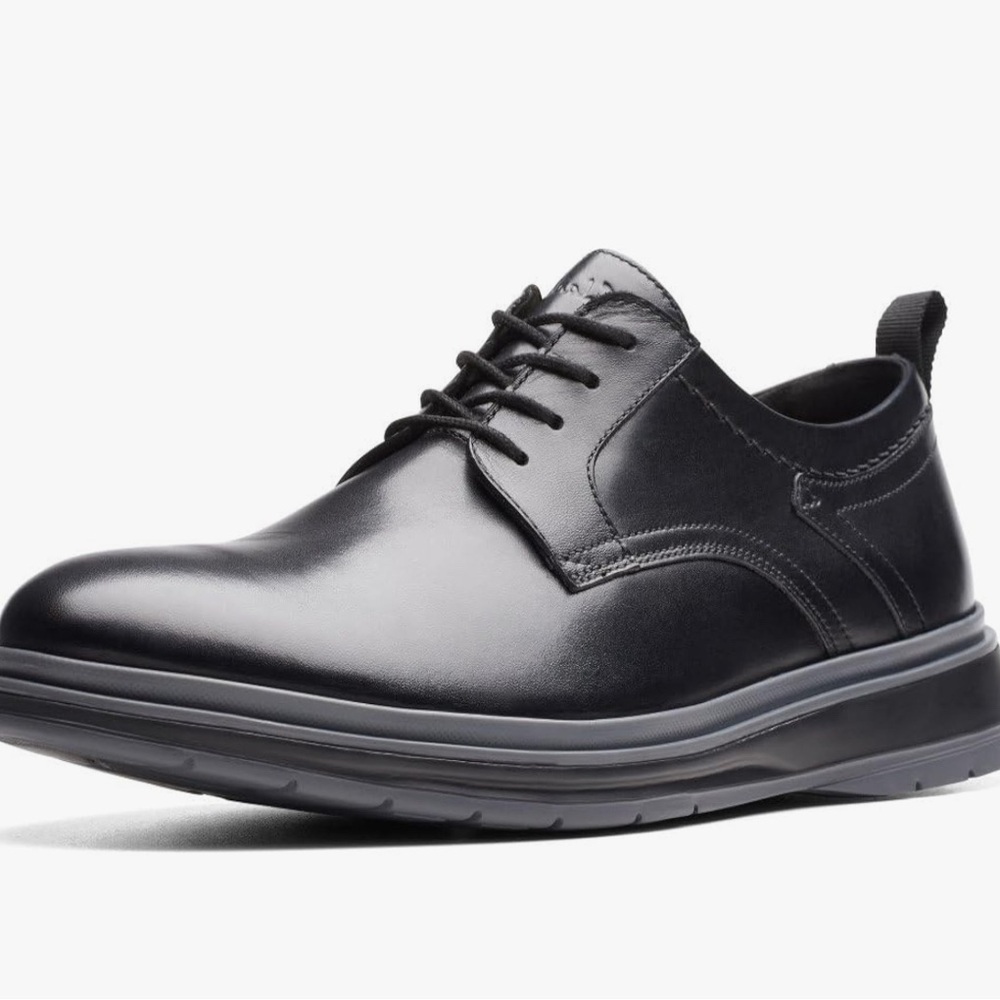 Clarks Black Leather Oxfords
